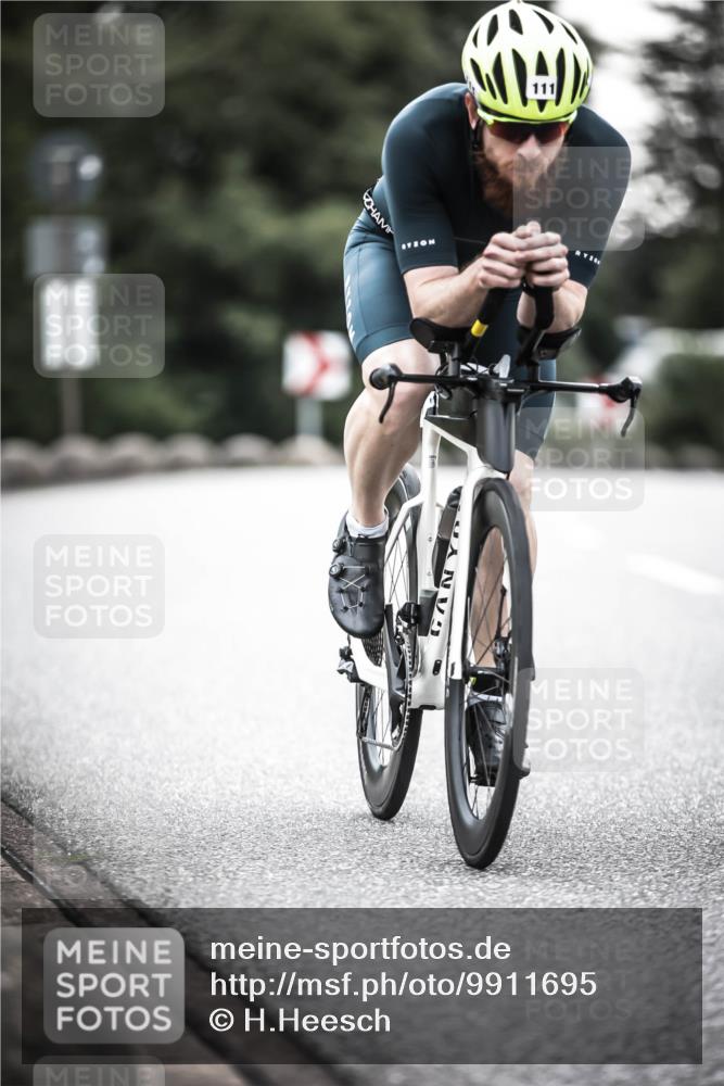21.06.2026 - 29. Vierlanden-Triathlon H.Heesch http://msf.ph/oto/9911695 21.06.2026 09:43:58 Radfahren 111, 178, 216 meine-sportfotos.de
