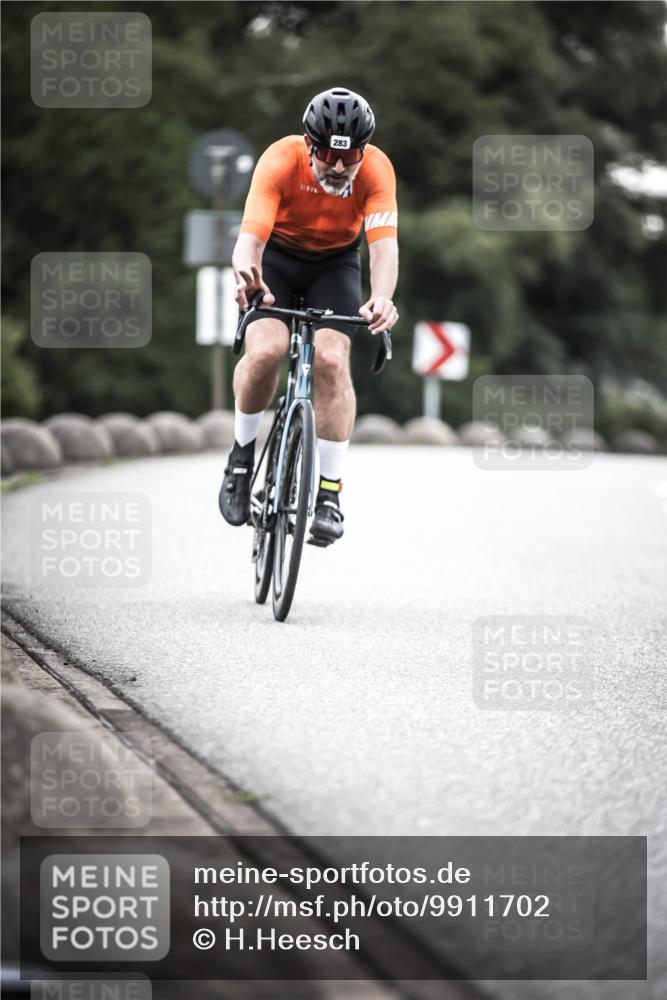 21.06.2026 - 29. Vierlanden-Triathlon H.Heesch http://msf.ph/oto/9911702 21.06.2026 09:44:11 Radfahren 76, 283, 299 meine-sportfotos.de