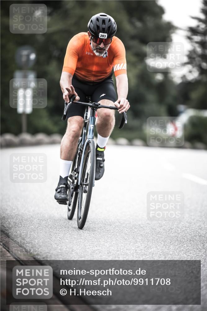 21.06.2026 - 29. Vierlanden-Triathlon H.Heesch http://msf.ph/oto/9911708 21.06.2026 09:44:11 Radfahren 76, 283, 299 meine-sportfotos.de