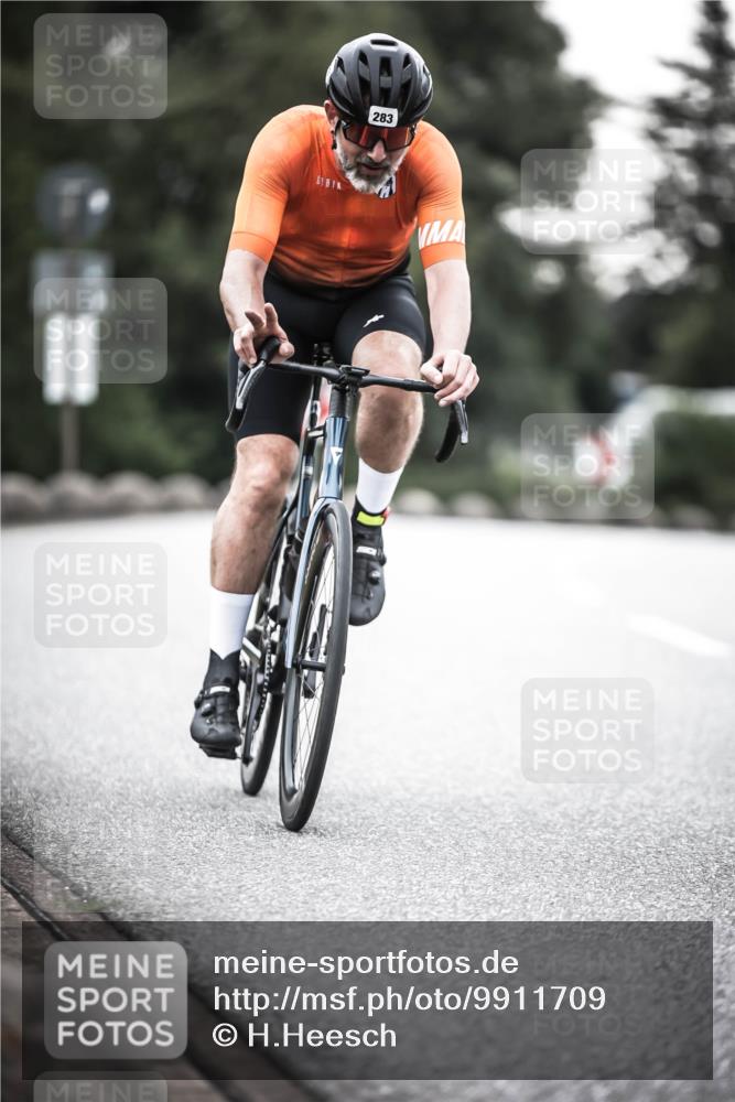 21.06.2026 - 29. Vierlanden-Triathlon H.Heesch http://msf.ph/oto/9911709 21.06.2026 09:44:11 Radfahren 76, 283, 299 meine-sportfotos.de