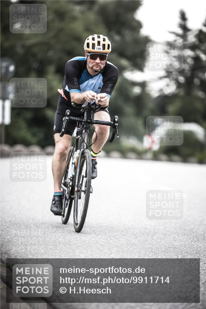 21.06.2026 - 29. Vierlanden-Triathlon H.Heesch http://msf.ph/oto/9911714 21.06.2026 09:44:24 Radfahren 63, 74, 183, 190, 302 meine-sportfotos.de