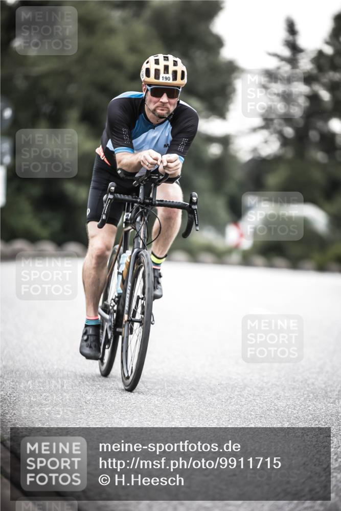 21.06.2026 - 29. Vierlanden-Triathlon H.Heesch http://msf.ph/oto/9911715 21.06.2026 09:44:24 Radfahren 63, 74, 183, 190, 302 meine-sportfotos.de