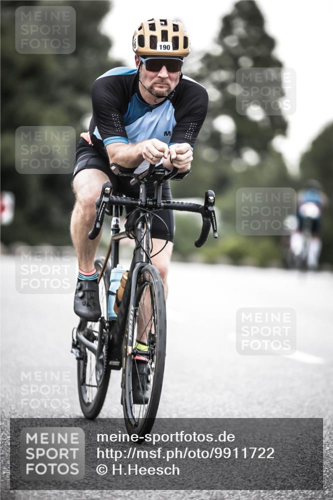 21.06.2026 - 29. Vierlanden-Triathlon H.Heesch http://msf.ph/oto/9911722 21.06.2026 09:44:24 Radfahren 63, 74, 183, 190, 302 meine-sportfotos.de