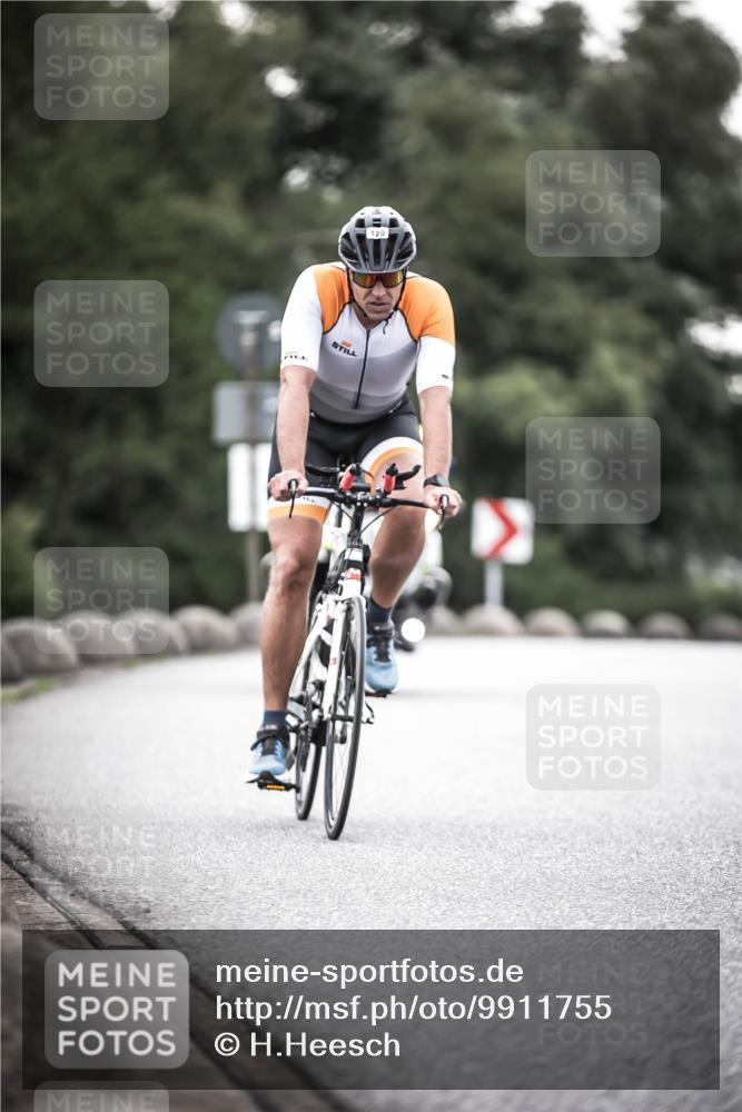 21.06.2026 - 29. Vierlanden-Triathlon H.Heesch http://msf.ph/oto/9911755 21.06.2026 09:44:38 Radfahren 16, 77, 94, 107, 120, 132 meine-sportfotos.de