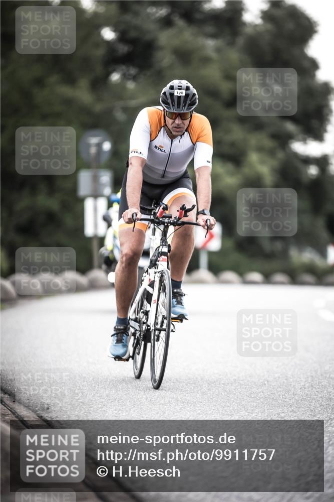 21.06.2026 - 29. Vierlanden-Triathlon H.Heesch http://msf.ph/oto/9911757 21.06.2026 09:44:38 Radfahren 16, 77, 94, 107, 120, 132 meine-sportfotos.de