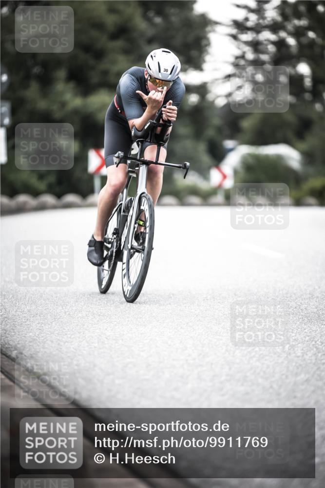 21.06.2026 - 29. Vierlanden-Triathlon H.Heesch http://msf.ph/oto/9911769 21.06.2026 09:45:06 Radfahren 30, 284 meine-sportfotos.de