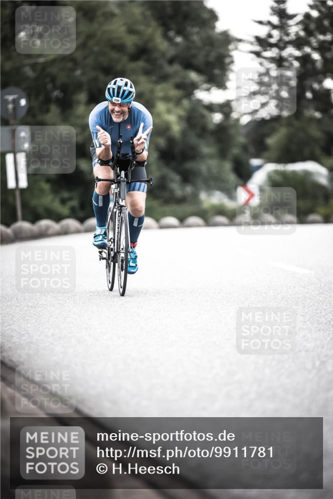 21.06.2026 - 29. Vierlanden-Triathlon H.Heesch http://msf.ph/oto/9911781 21.06.2026 09:45:14 Radfahren 79, 200, 261, 268, 290 meine-sportfotos.de
