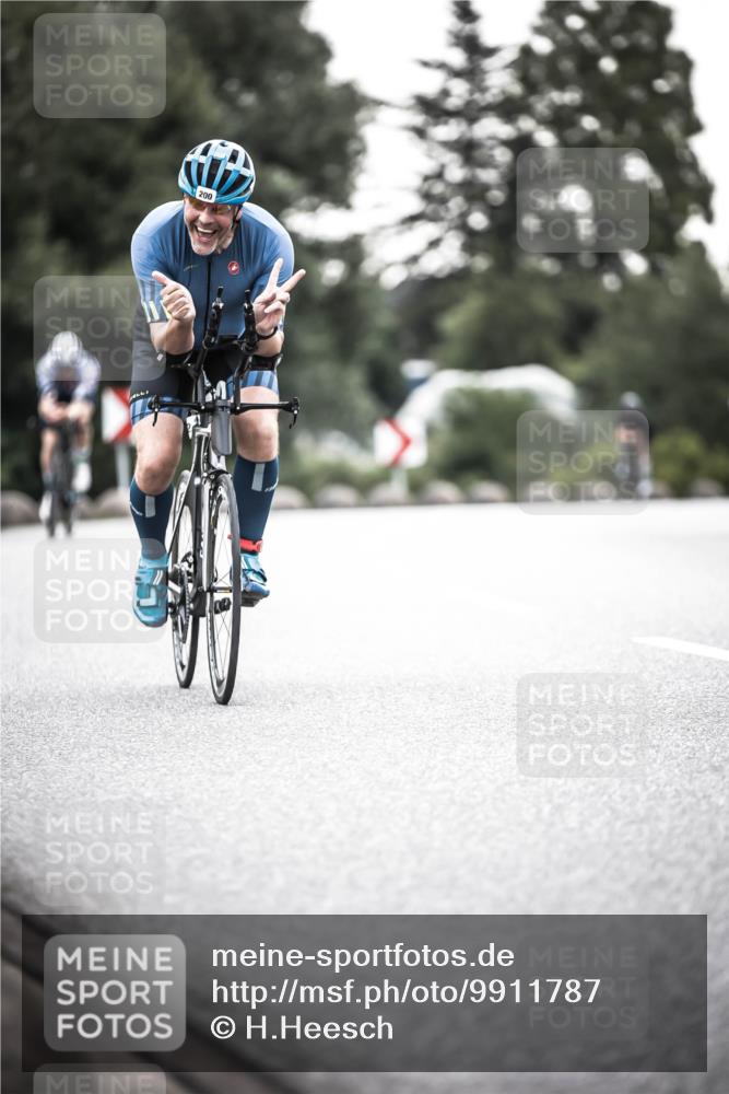 21.06.2026 - 29. Vierlanden-Triathlon H.Heesch http://msf.ph/oto/9911787 21.06.2026 09:45:15 Radfahren 79, 200, 261, 268, 290 meine-sportfotos.de