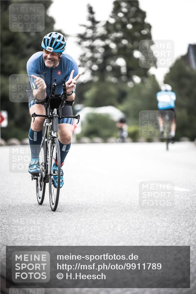 21.06.2026 - 29. Vierlanden-Triathlon H.Heesch http://msf.ph/oto/9911789 21.06.2026 09:45:15 Radfahren 79, 200, 261, 268, 290 meine-sportfotos.de