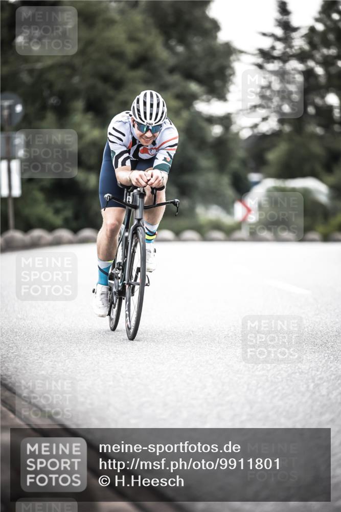 21.06.2026 - 29. Vierlanden-Triathlon H.Heesch http://msf.ph/oto/9911801 21.06.2026 09:45:17 Radfahren 79, 200, 261, 268, 290 meine-sportfotos.de