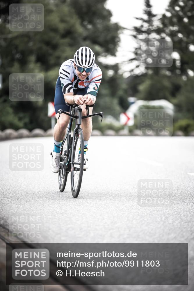 21.06.2026 - 29. Vierlanden-Triathlon H.Heesch http://msf.ph/oto/9911803 21.06.2026 09:45:18 Radfahren 79, 200, 261, 268, 290 meine-sportfotos.de