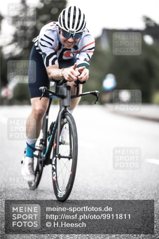 21.06.2026 - 29. Vierlanden-Triathlon H.Heesch http://msf.ph/oto/9911811 21.06.2026 09:45:18 Radfahren 79, 200, 261, 268, 290 meine-sportfotos.de