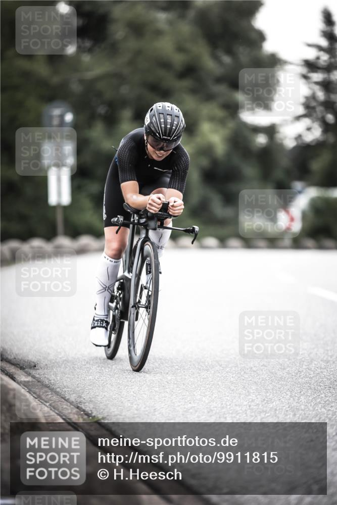 21.06.2026 - 29. Vierlanden-Triathlon H.Heesch http://msf.ph/oto/9911815 21.06.2026 09:45:22 Radfahren 79, 261, 268 meine-sportfotos.de