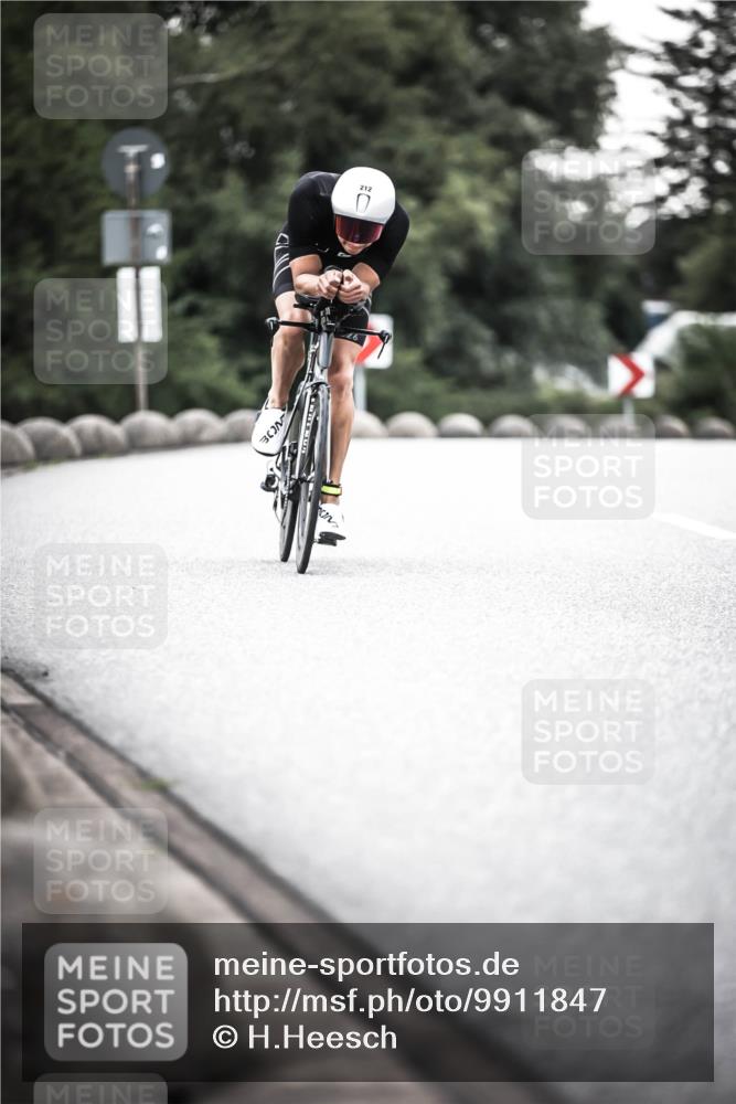 21.06.2026 - 29. Vierlanden-Triathlon H.Heesch http://msf.ph/oto/9911847 21.06.2026 09:46:04 Radfahren 45, 177, 210, 212, 293 meine-sportfotos.de
