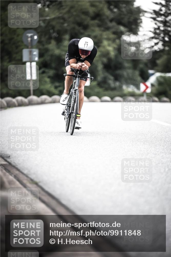 21.06.2026 - 29. Vierlanden-Triathlon H.Heesch http://msf.ph/oto/9911848 21.06.2026 09:46:04 Radfahren 45, 177, 210, 212, 293 meine-sportfotos.de