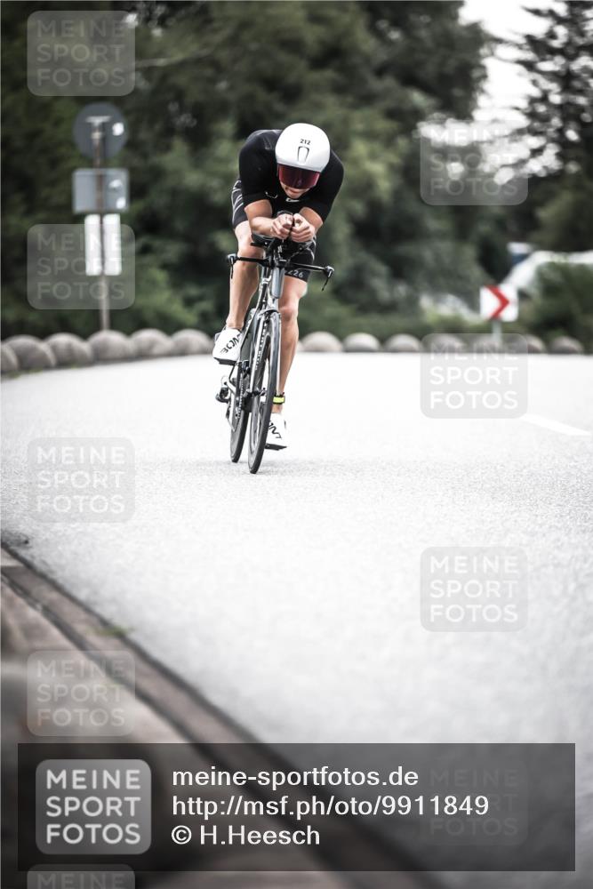 21.06.2026 - 29. Vierlanden-Triathlon H.Heesch http://msf.ph/oto/9911849 21.06.2026 09:46:04 Radfahren 45, 177, 210, 212, 293 meine-sportfotos.de