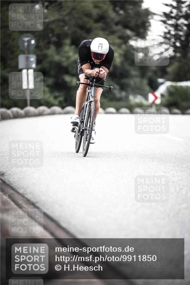 21.06.2026 - 29. Vierlanden-Triathlon H.Heesch http://msf.ph/oto/9911850 21.06.2026 09:46:04 Radfahren 45, 177, 210, 212, 293 meine-sportfotos.de