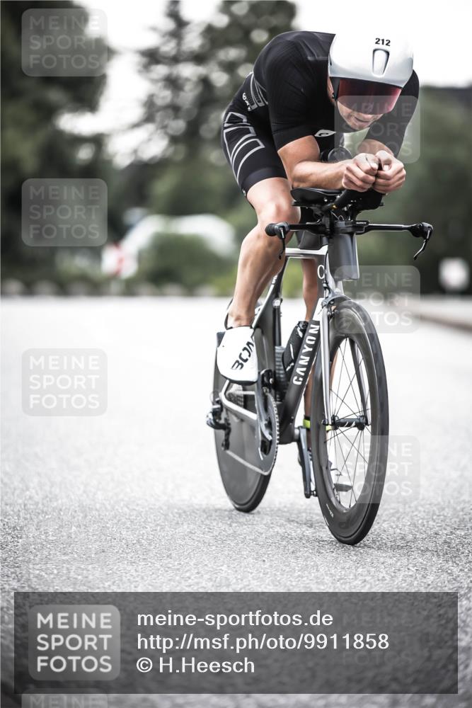 21.06.2026 - 29. Vierlanden-Triathlon H.Heesch http://msf.ph/oto/9911858 21.06.2026 09:46:05 Radfahren 45, 177, 210, 212, 293 meine-sportfotos.de