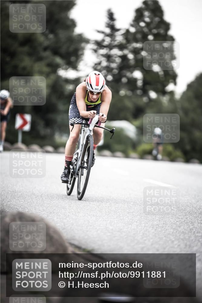 21.06.2026 - 29. Vierlanden-Triathlon H.Heesch http://msf.ph/oto/9911881 21.06.2026 09:46:51 Radfahren 140, 240, 241 meine-sportfotos.de