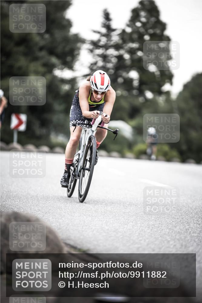 21.06.2026 - 29. Vierlanden-Triathlon H.Heesch http://msf.ph/oto/9911882 21.06.2026 09:46:51 Radfahren 140, 240, 241 meine-sportfotos.de