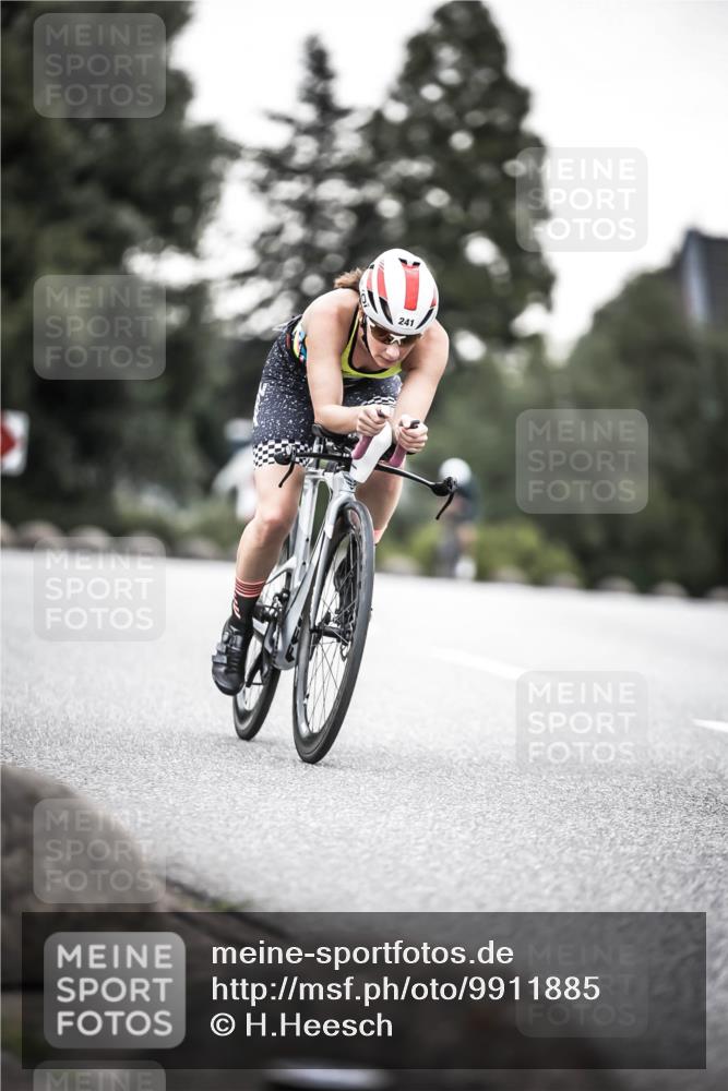 21.06.2026 - 29. Vierlanden-Triathlon H.Heesch http://msf.ph/oto/9911885 21.06.2026 09:46:51 Radfahren 140, 240, 241 meine-sportfotos.de