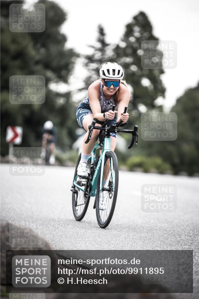 21.06.2026 - 29. Vierlanden-Triathlon H.Heesch http://msf.ph/oto/9911895 21.06.2026 09:46:53 Radfahren 140, 240, 241 meine-sportfotos.de