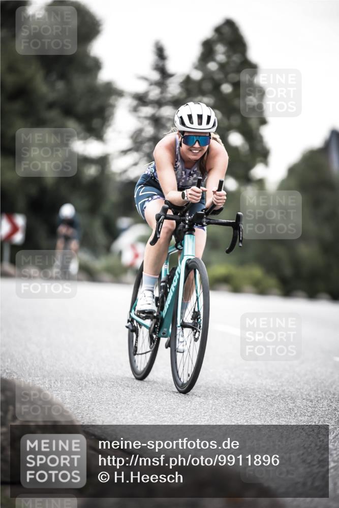 21.06.2026 - 29. Vierlanden-Triathlon H.Heesch http://msf.ph/oto/9911896 21.06.2026 09:46:53 Radfahren 140, 240, 241 meine-sportfotos.de
