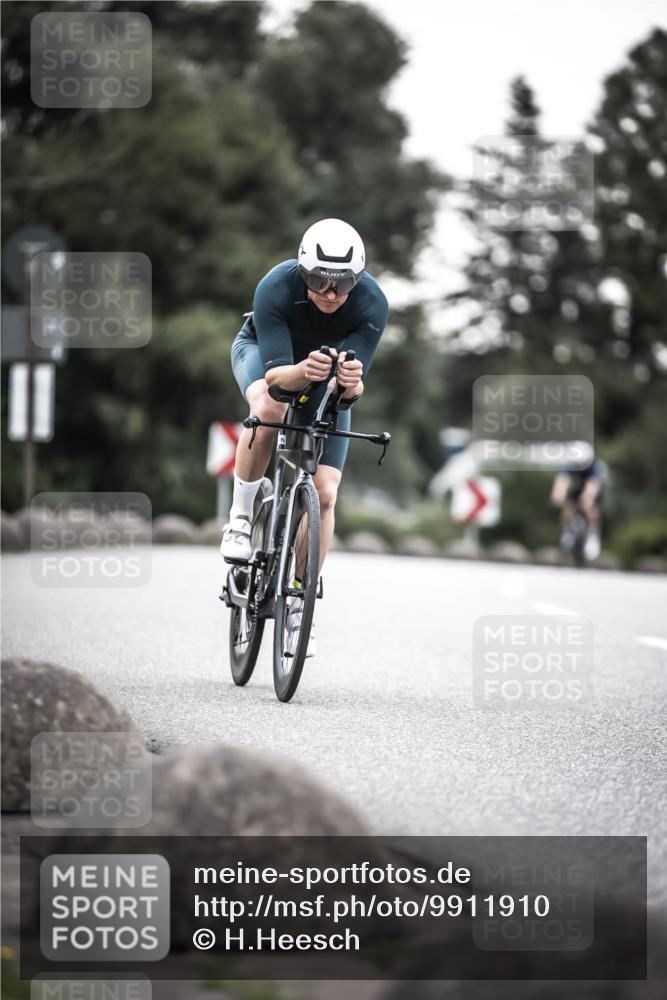 21.06.2026 - 29. Vierlanden-Triathlon H.Heesch http://msf.ph/oto/9911910 21.06.2026 09:46:57 Radfahren 140, 172, 240 meine-sportfotos.de