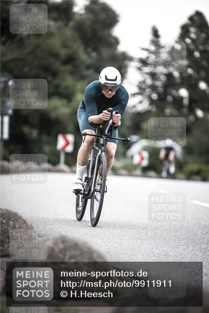 21.06.2026 - 29. Vierlanden-Triathlon H.Heesch http://msf.ph/oto/9911911 21.06.2026 09:46:58 Radfahren 140, 172, 288 meine-sportfotos.de