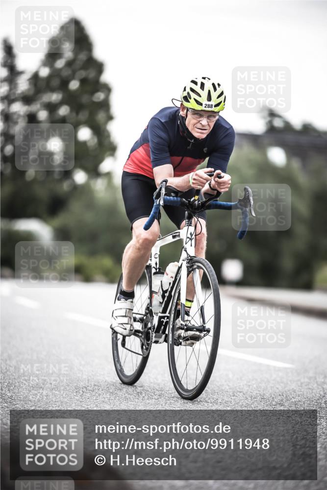 21.06.2026 - 29. Vierlanden-Triathlon H.Heesch http://msf.ph/oto/9911948 21.06.2026 09:47:05 Radfahren 148, 172, 288 meine-sportfotos.de