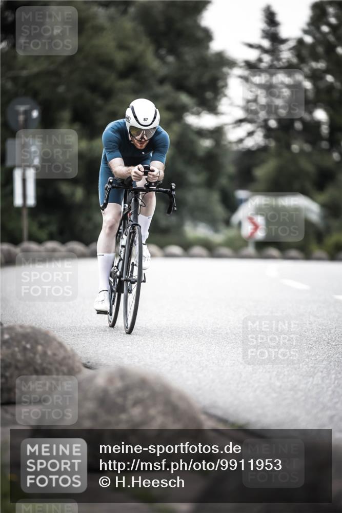 21.06.2026 - 29. Vierlanden-Triathlon H.Heesch http://msf.ph/oto/9911953 21.06.2026 09:48:30 Radfahren 12, 14, 36, 87 meine-sportfotos.de