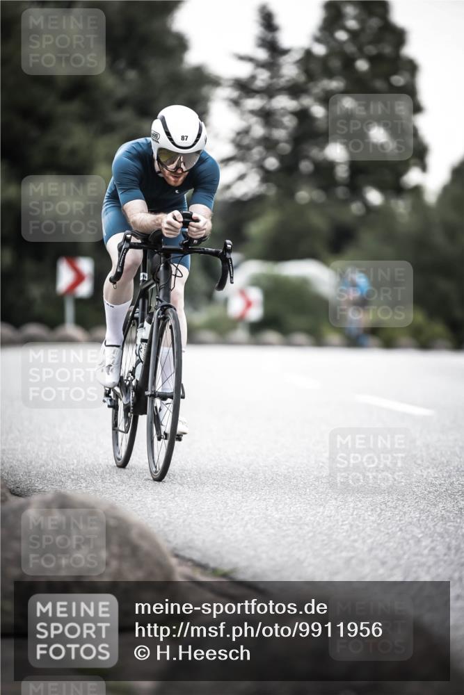 21.06.2026 - 29. Vierlanden-Triathlon H.Heesch http://msf.ph/oto/9911956 21.06.2026 09:48:30 Radfahren 12, 14, 36, 87 meine-sportfotos.de