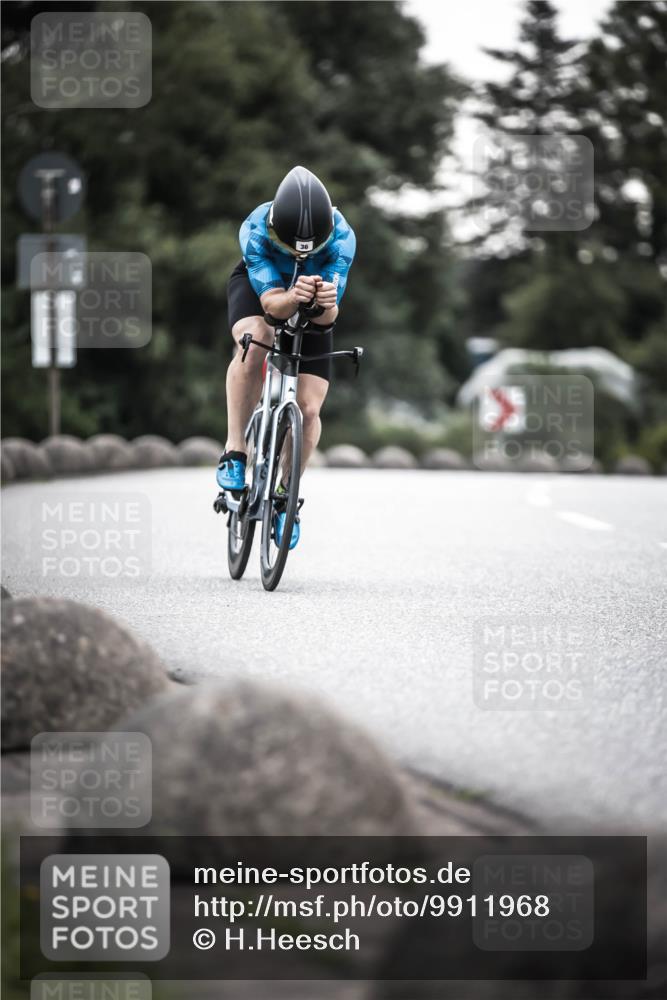 21.06.2026 - 29. Vierlanden-Triathlon H.Heesch http://msf.ph/oto/9911968 21.06.2026 09:48:35 Radfahren 12, 14, 36, 267 meine-sportfotos.de