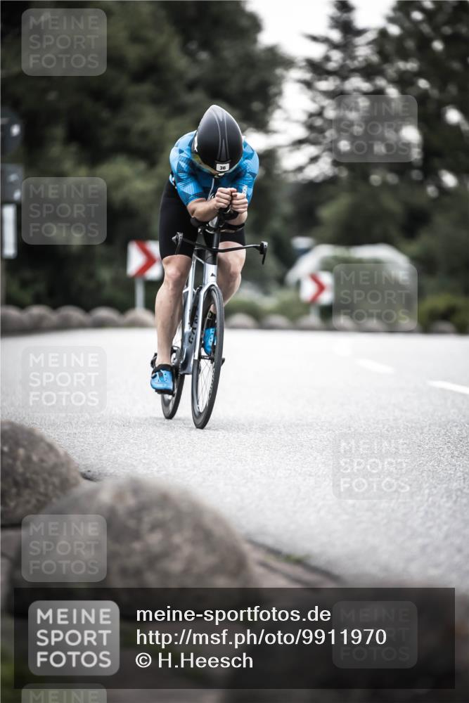 21.06.2026 - 29. Vierlanden-Triathlon H.Heesch http://msf.ph/oto/9911970 21.06.2026 09:48:35 Radfahren 12, 14, 36, 267 meine-sportfotos.de