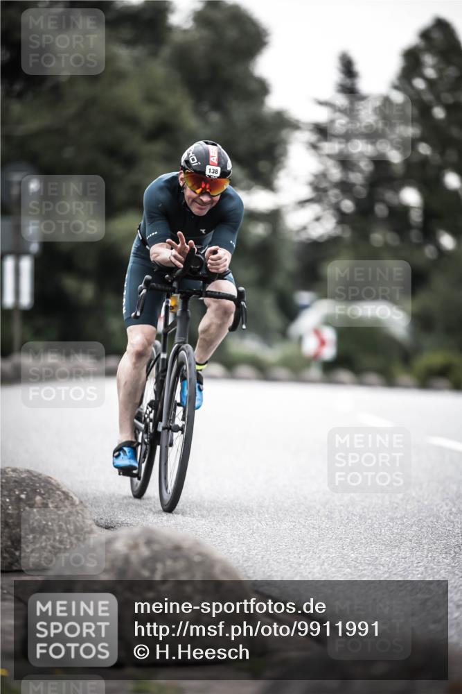 21.06.2026 - 29. Vierlanden-Triathlon H.Heesch http://msf.ph/oto/9911991 21.06.2026 09:48:49 Radfahren 138, 207, 247 meine-sportfotos.de