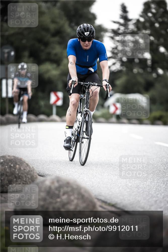 21.06.2026 - 29. Vierlanden-Triathlon H.Heesch http://msf.ph/oto/9912011 21.06.2026 09:49:01 Radfahren 22, 52 meine-sportfotos.de
