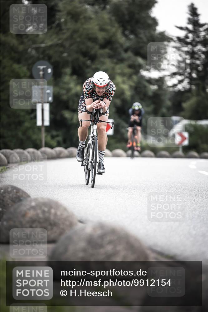 21.06.2026 - 29. Vierlanden-Triathlon H.Heesch http://msf.ph/oto/9912154 21.06.2026 09:51:23 Radfahren 32, 41, 42, 129 meine-sportfotos.de