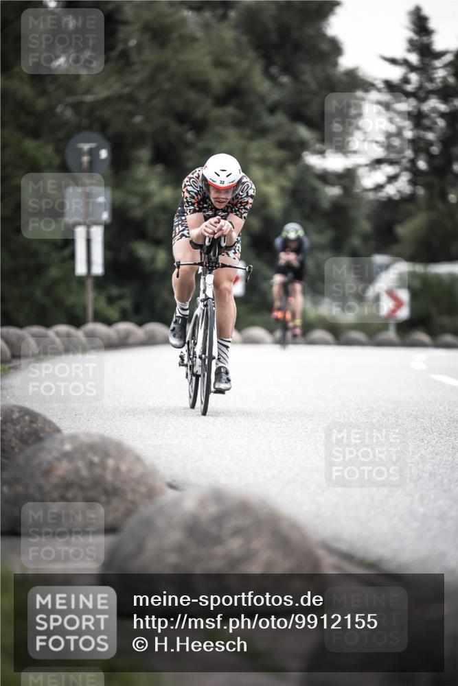 21.06.2026 - 29. Vierlanden-Triathlon H.Heesch http://msf.ph/oto/9912155 21.06.2026 09:51:23 Radfahren 32, 41, 42, 129 meine-sportfotos.de