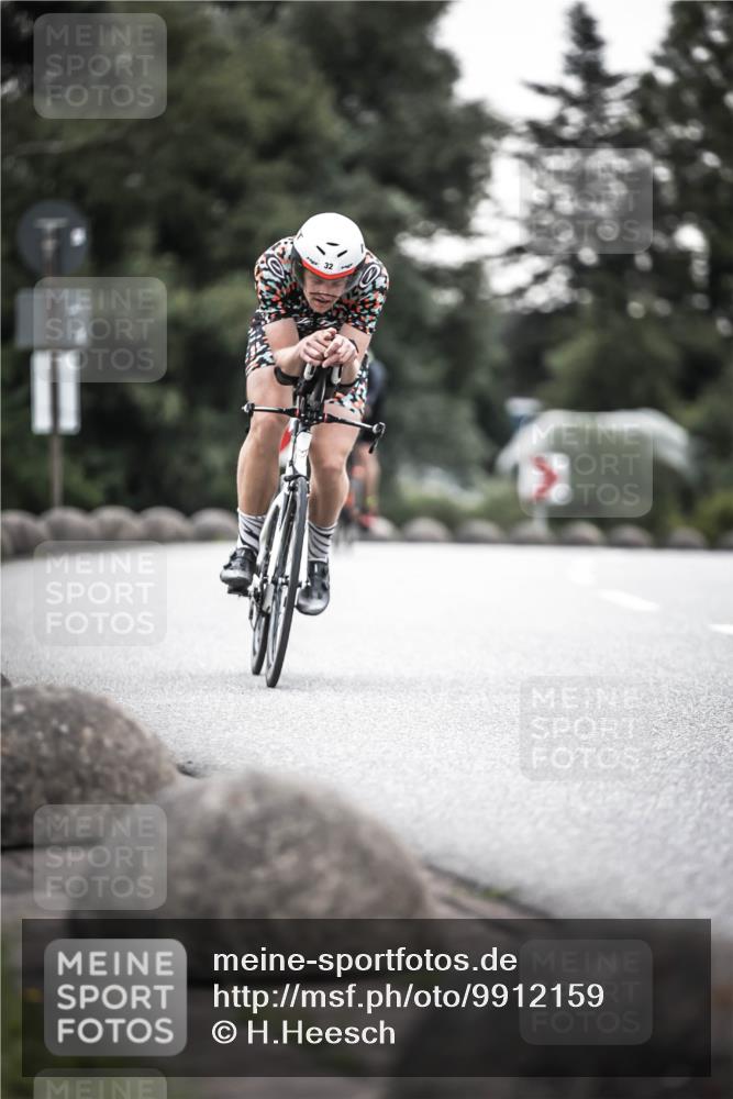 21.06.2026 - 29. Vierlanden-Triathlon H.Heesch http://msf.ph/oto/9912159 21.06.2026 09:51:23 Radfahren 32, 41, 42, 129 meine-sportfotos.de