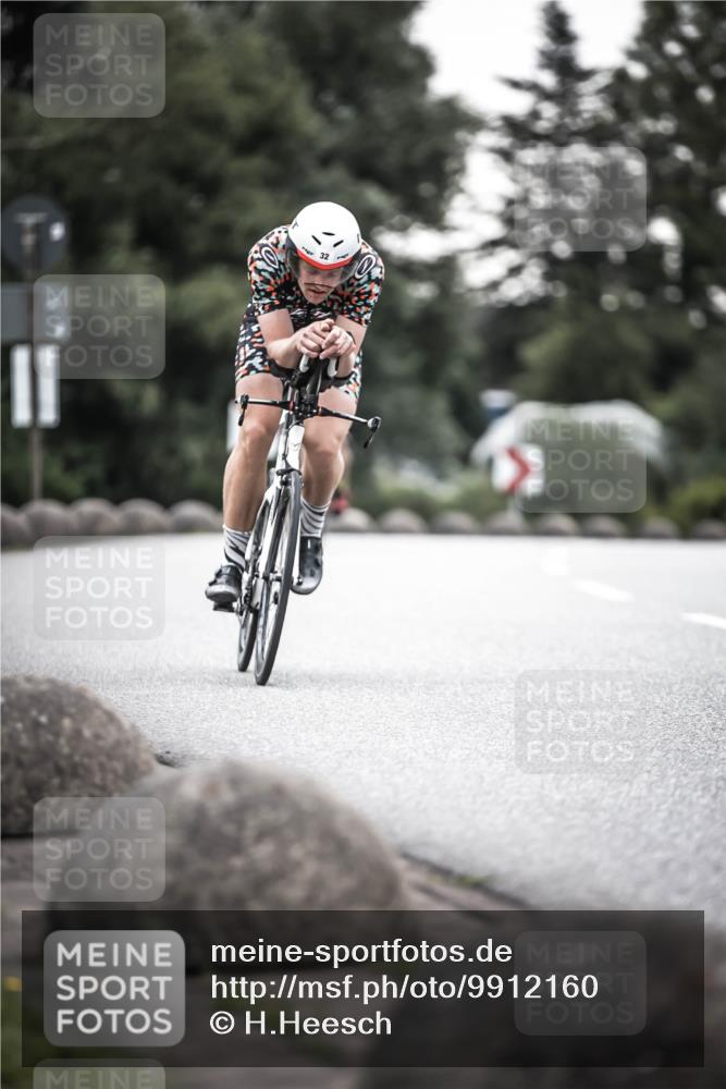 21.06.2026 - 29. Vierlanden-Triathlon H.Heesch http://msf.ph/oto/9912160 21.06.2026 09:51:23 Radfahren 32, 41, 42, 129 meine-sportfotos.de
