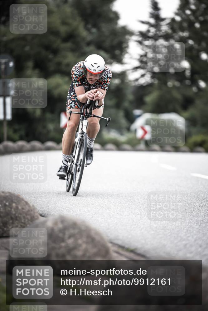 21.06.2026 - 29. Vierlanden-Triathlon H.Heesch http://msf.ph/oto/9912161 21.06.2026 09:51:23 Radfahren 32, 41, 42, 129 meine-sportfotos.de