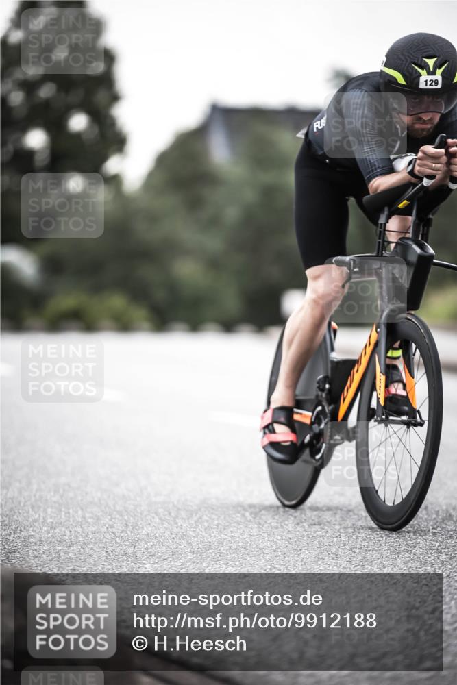 21.06.2026 - 29. Vierlanden-Triathlon H.Heesch http://msf.ph/oto/9912188 21.06.2026 09:51:26 Radfahren 32, 42, 129 meine-sportfotos.de