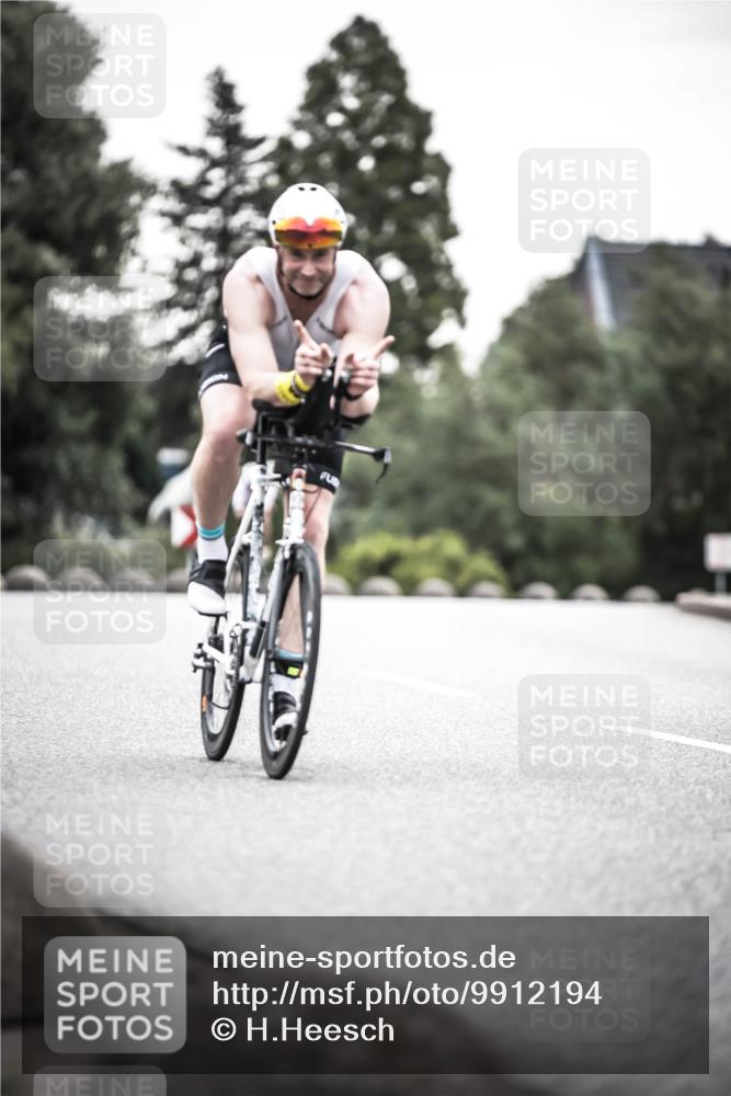 21.06.2026 - 29. Vierlanden-Triathlon H.Heesch http://msf.ph/oto/9912194 21.06.2026 09:52:01 Radfahren 61, 137, 211, 274, 300 meine-sportfotos.de