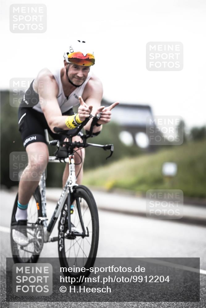 21.06.2026 - 29. Vierlanden-Triathlon H.Heesch http://msf.ph/oto/9912204 21.06.2026 09:52:02 Radfahren 61, 137, 211, 274, 300 meine-sportfotos.de