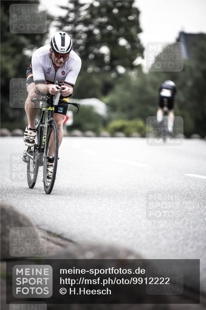 21.06.2026 - 29. Vierlanden-Triathlon H.Heesch http://msf.ph/oto/9912222 21.06.2026 09:52:07 Radfahren 76, 84, 132, 169, 211, 274, 300 meine-sportfotos.de