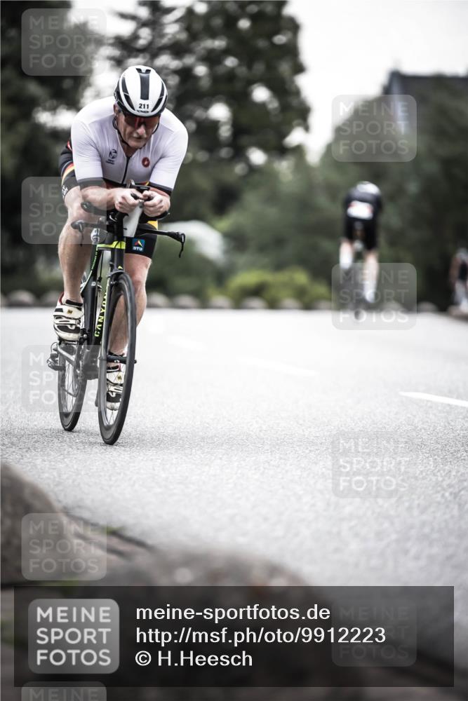 21.06.2026 - 29. Vierlanden-Triathlon H.Heesch http://msf.ph/oto/9912223 21.06.2026 09:52:07 Radfahren 76, 84, 132, 169, 211, 274, 300 meine-sportfotos.de