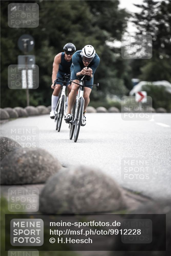 21.06.2026 - 29. Vierlanden-Triathlon H.Heesch http://msf.ph/oto/9912228 21.06.2026 09:52:13 Radfahren 76, 84, 132, 169, 193, 1355 meine-sportfotos.de
