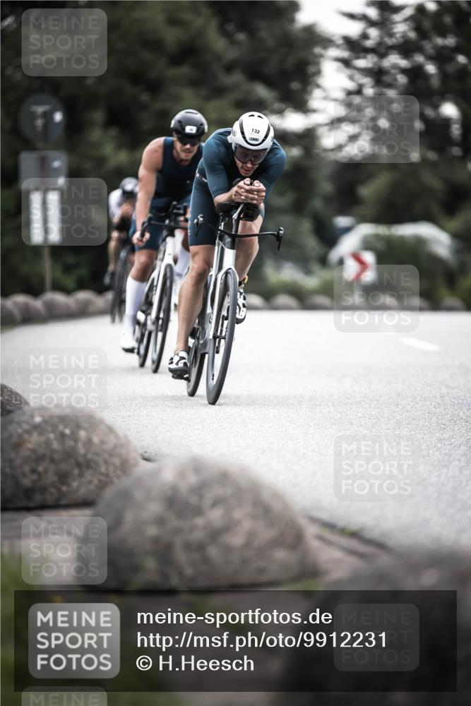 21.06.2026 - 29. Vierlanden-Triathlon H.Heesch http://msf.ph/oto/9912231 21.06.2026 09:52:13 Radfahren 76, 84, 132, 169, 193, 1355 meine-sportfotos.de