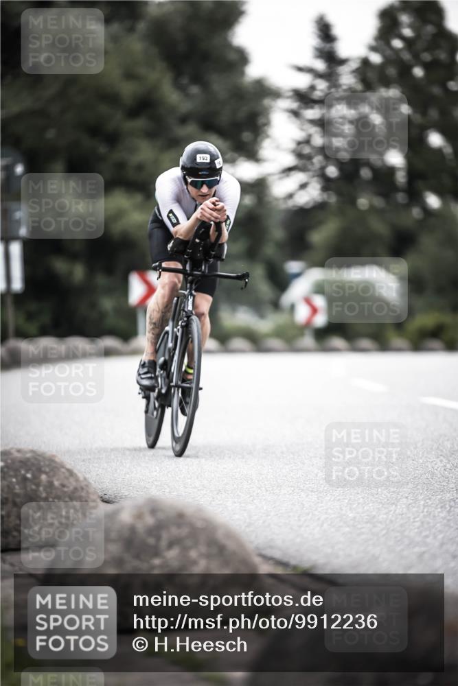 21.06.2026 - 29. Vierlanden-Triathlon H.Heesch http://msf.ph/oto/9912236 21.06.2026 09:52:16 Radfahren 76, 132, 193, 1355 meine-sportfotos.de