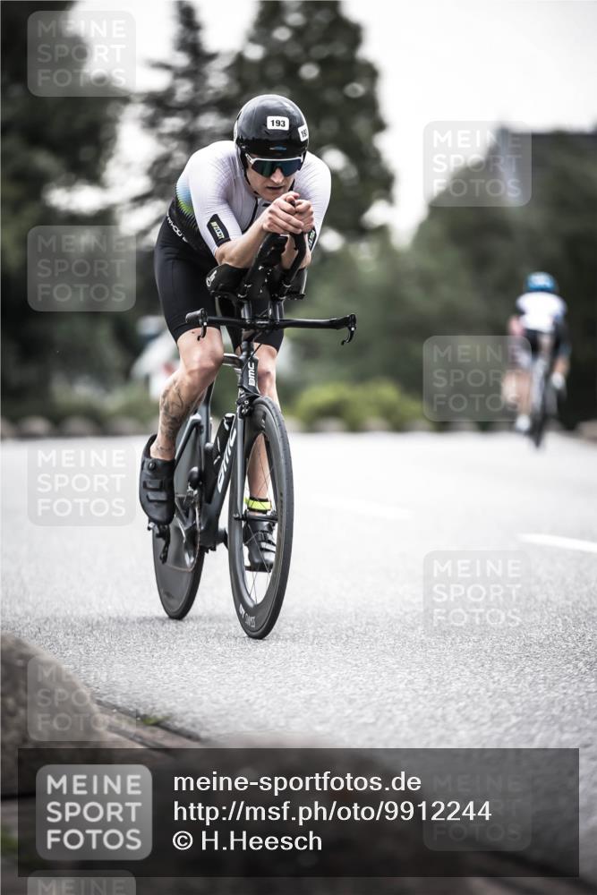 21.06.2026 - 29. Vierlanden-Triathlon H.Heesch http://msf.ph/oto/9912244 21.06.2026 09:52:16 Radfahren 76, 132, 193, 1355 meine-sportfotos.de